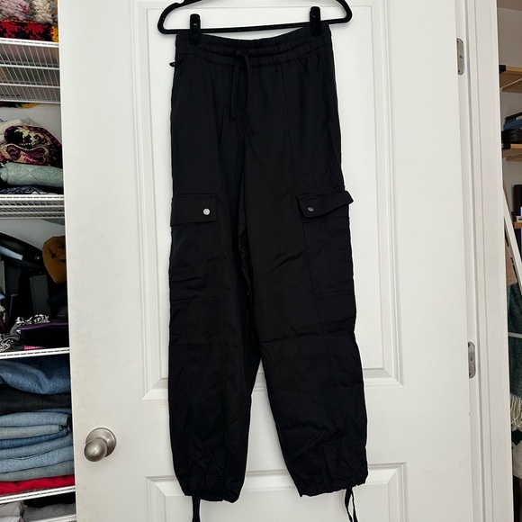 Athleta Black Celestia Cargo Pants - Picture 3 of 4